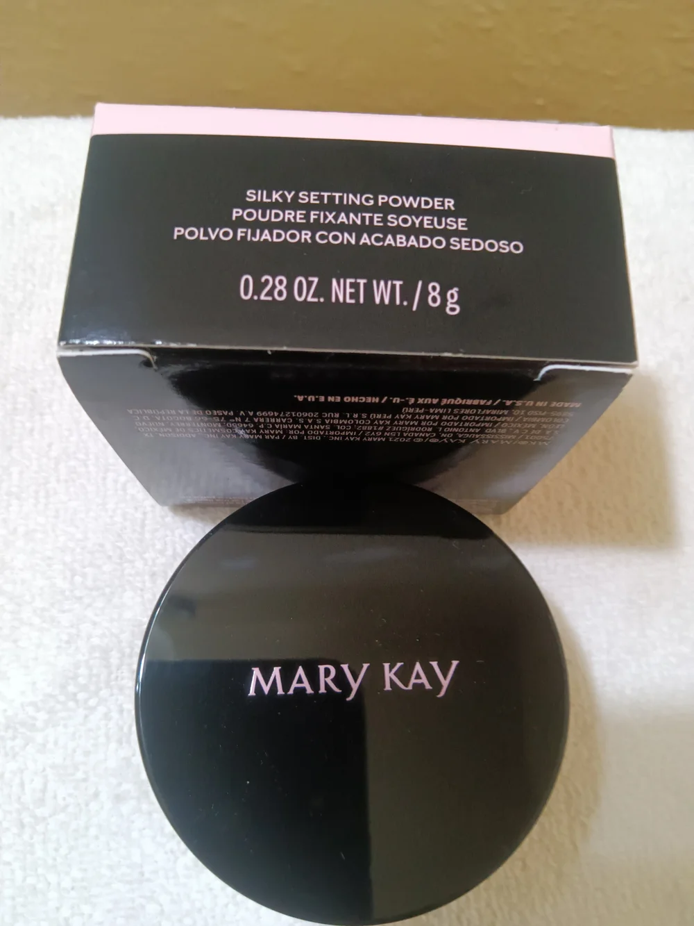 Mary Kay Silky Setting Powder  Deep Ivory For All Skin Types
